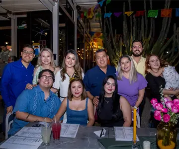 Una noche llena de encanto y alegría con los cercanos en Gastronora