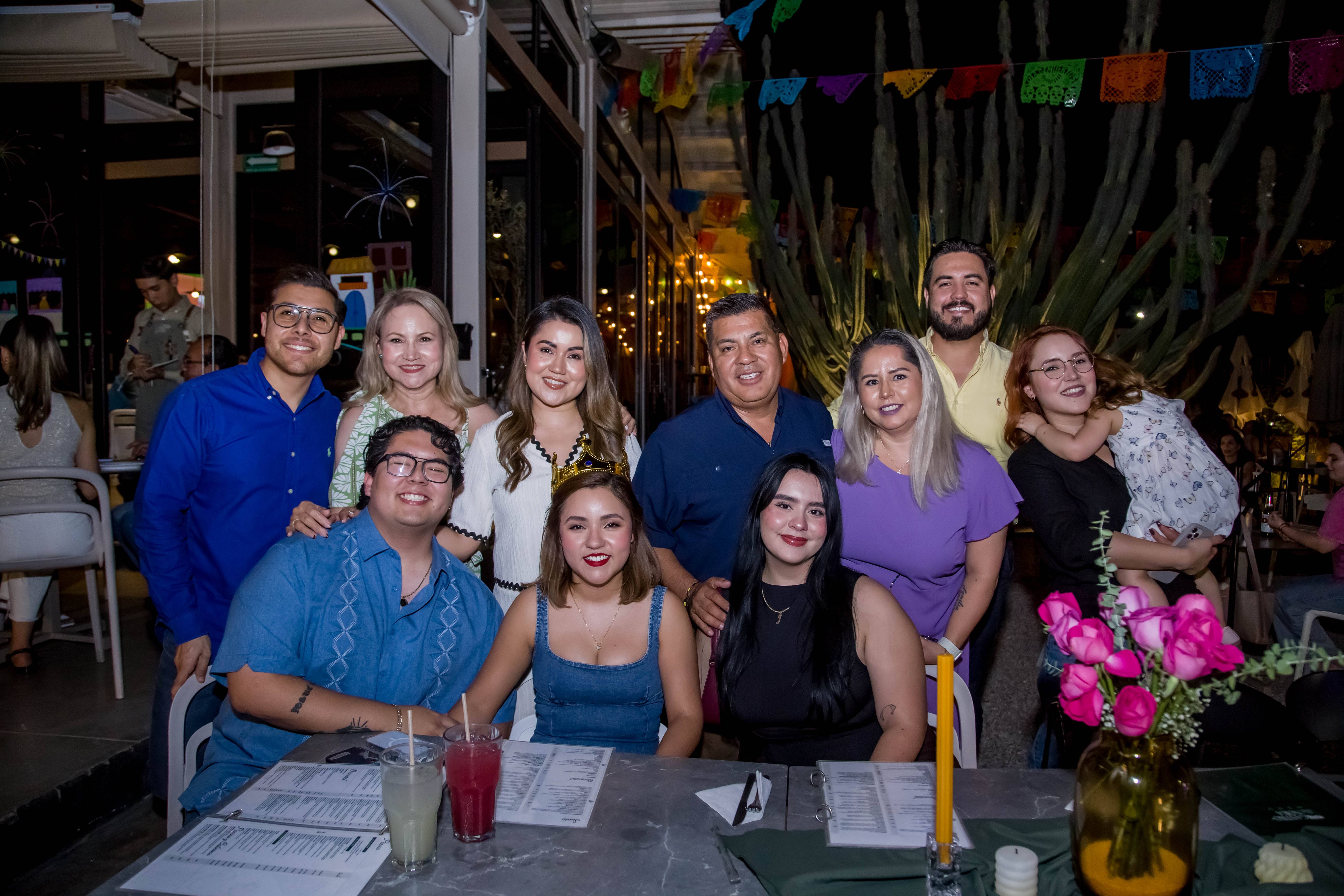 Una noche llena de encanto y alegría con los cercanos en Gastronora