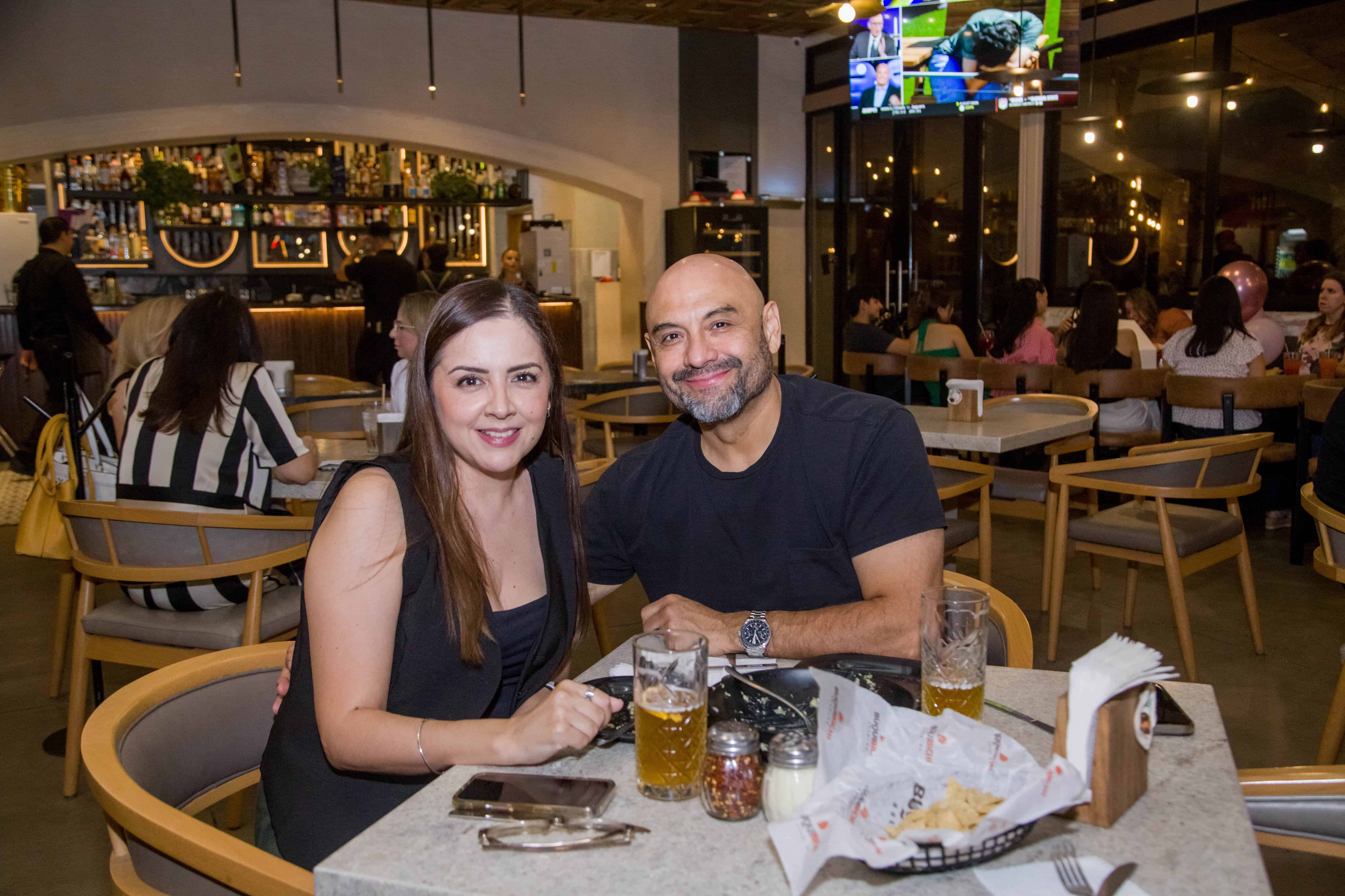 Una noche llena de encanto y alegría con los cercanos en Gastronora