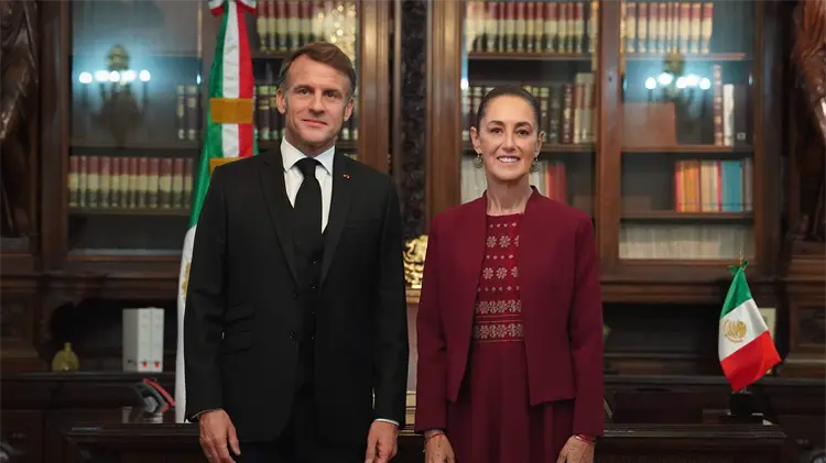 Sheinbaum y Macron estrechan lazos en Palacio Nacional (Foto: Presidencia de México)