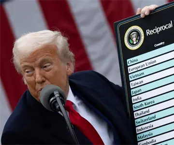 Trump promete "dividendo" de 2 mil USD para ciudadanos gracias a aranceles