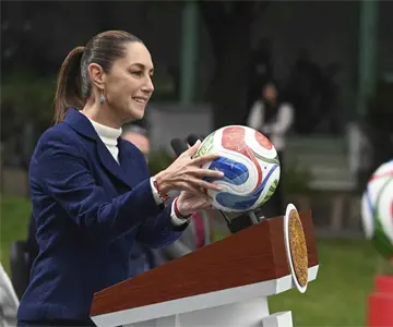 Sheinbaum regalará su boleto del Mundial a una niña que sueñe con el futbol