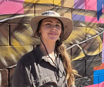 Desde Australia, Georgia Laurie lleva su arte surrealista a Guaymas