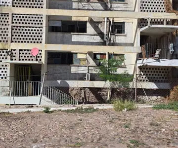 "Permanecemos aquí porque no tenemos otro techo: vecino de multifamiliar