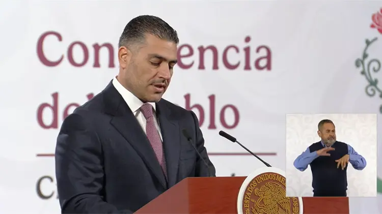 Escoltas de Carlos Manzo no están detenidos; siguen declarando: Harfuch