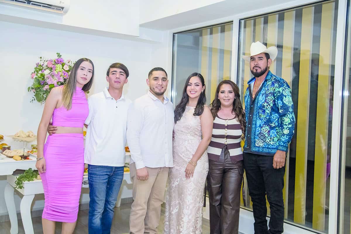 Pedida de mano: Formalizan su amor ante sus familiares