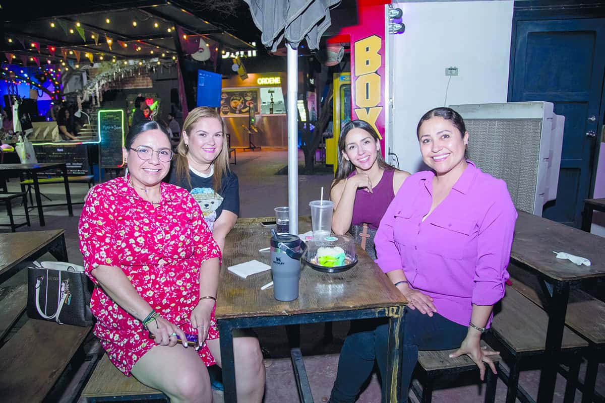 Un encuentro bajo las estrellas con sonrisas en Gastropark & Terraza