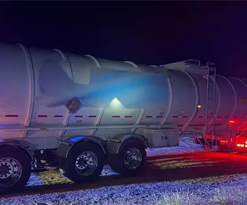 Aseguran tráiler con 49 mil 500 litros de hidrocarburo en Hermosillo–Nogales