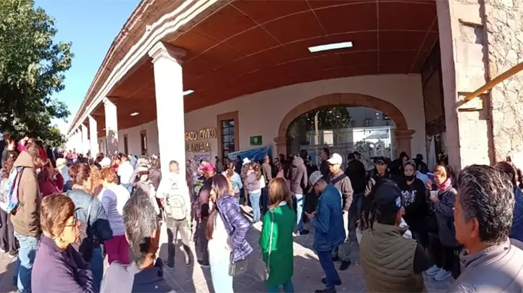 CNTE Sección XVIII realiza paro de 48 horas.