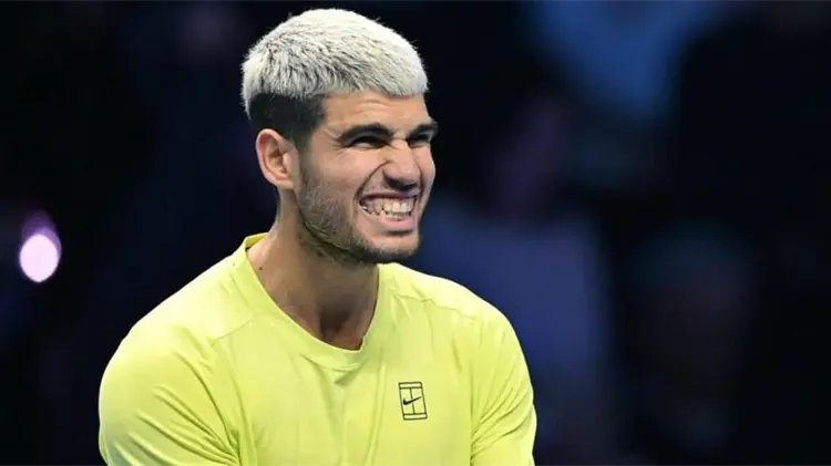 Alcaraz avanza a la Final del ATP Finals y se cita con Sinner en Turín