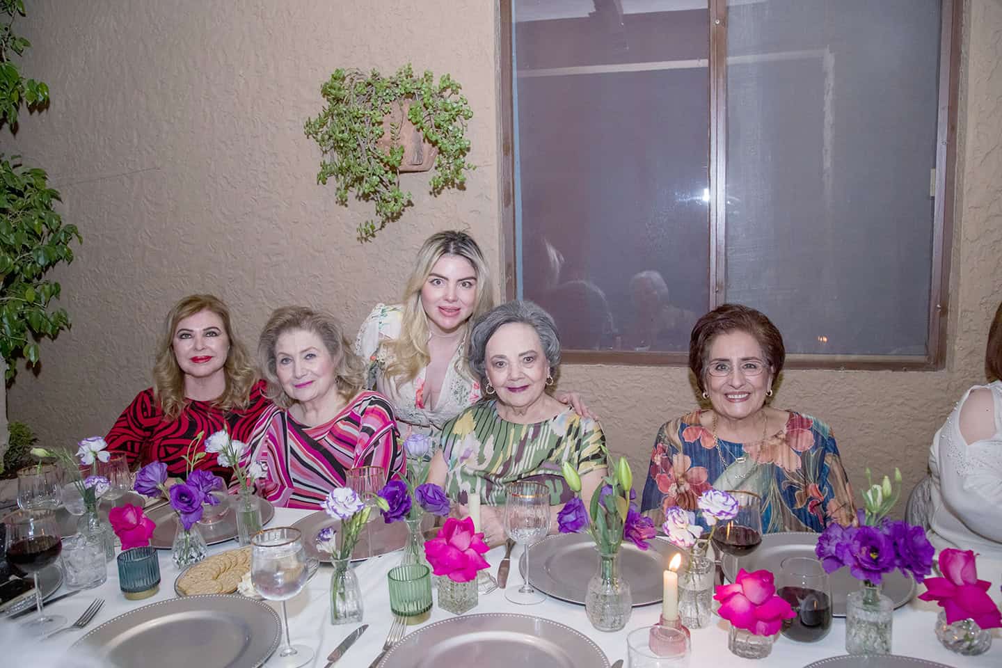 Brindan por el amor y nuevos comienzos