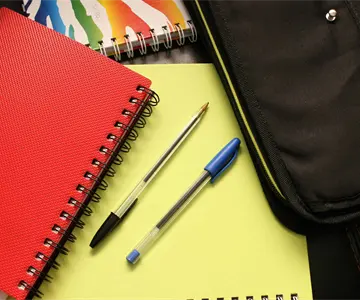 Policía sorprende a adolescente robando útiles de primaria en Miguel Alemán