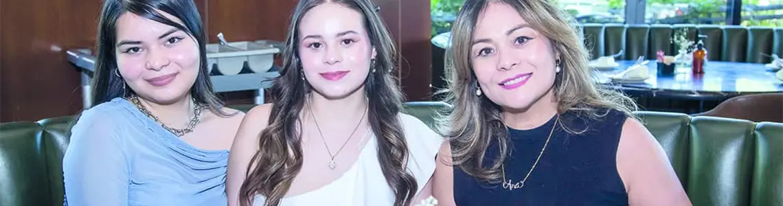 En Néctar disfrutan de la compañía mutua con mucho amor