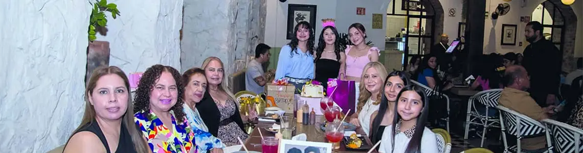 Una noche de celebraciones y cumpleaños en Casona Obregón 55