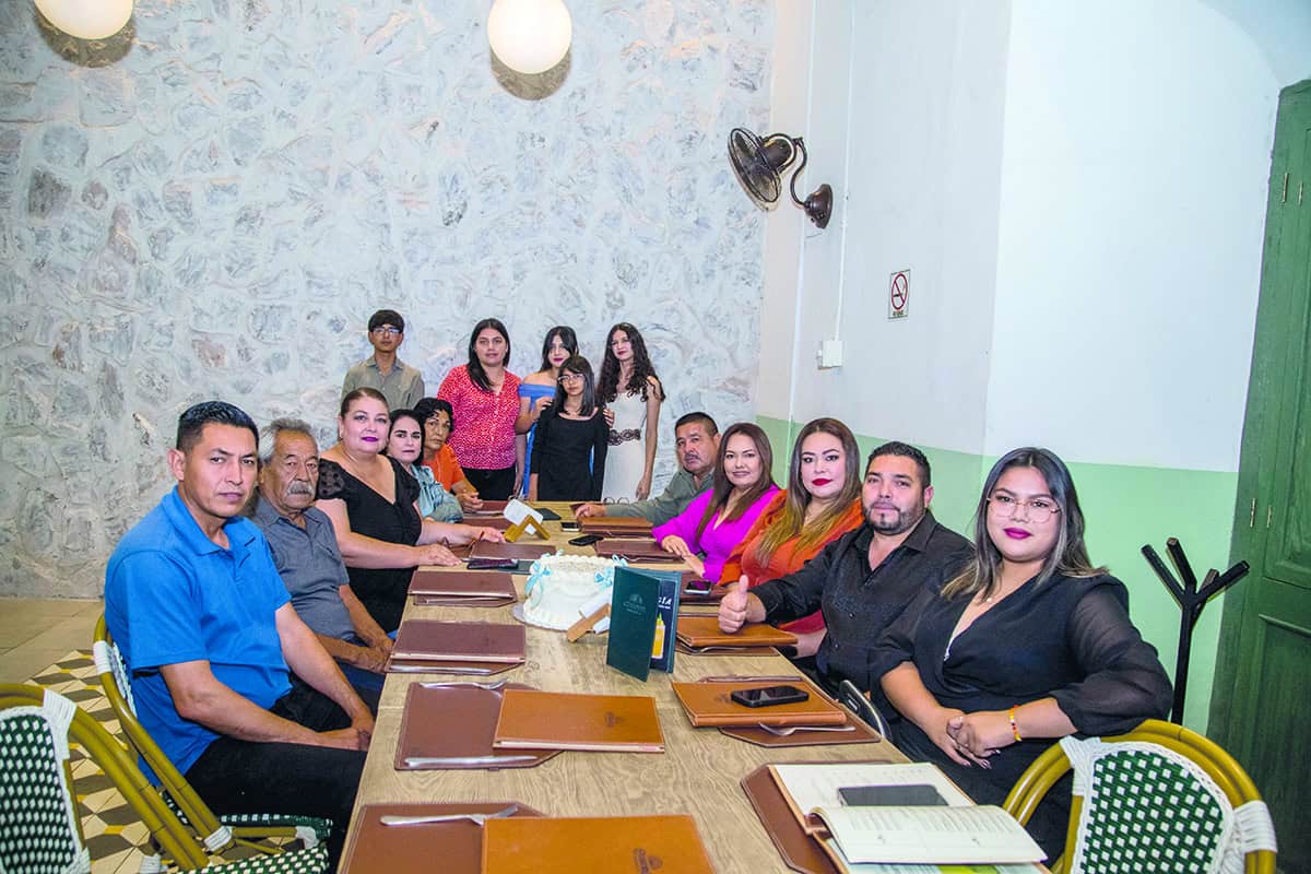 Una noche de celebraciones y cumpleaños en Casona Obregón 55