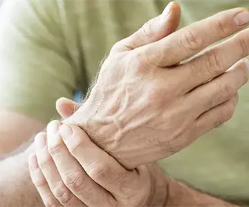 Cinco remedios naturales que podrían ayudar con el dolor de articulaciones