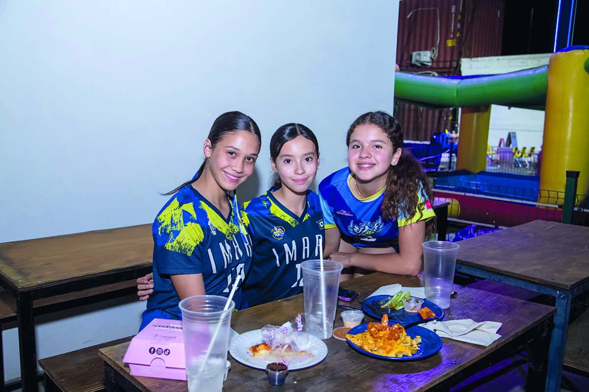 En Gastropark & Terraza disfrutan de música en vivo y risas amenas