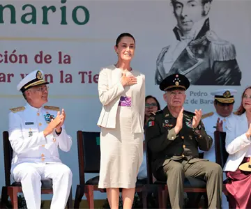 Llama Sheinbaum a defensa de la soberanía durante ceremonia en Veracruz