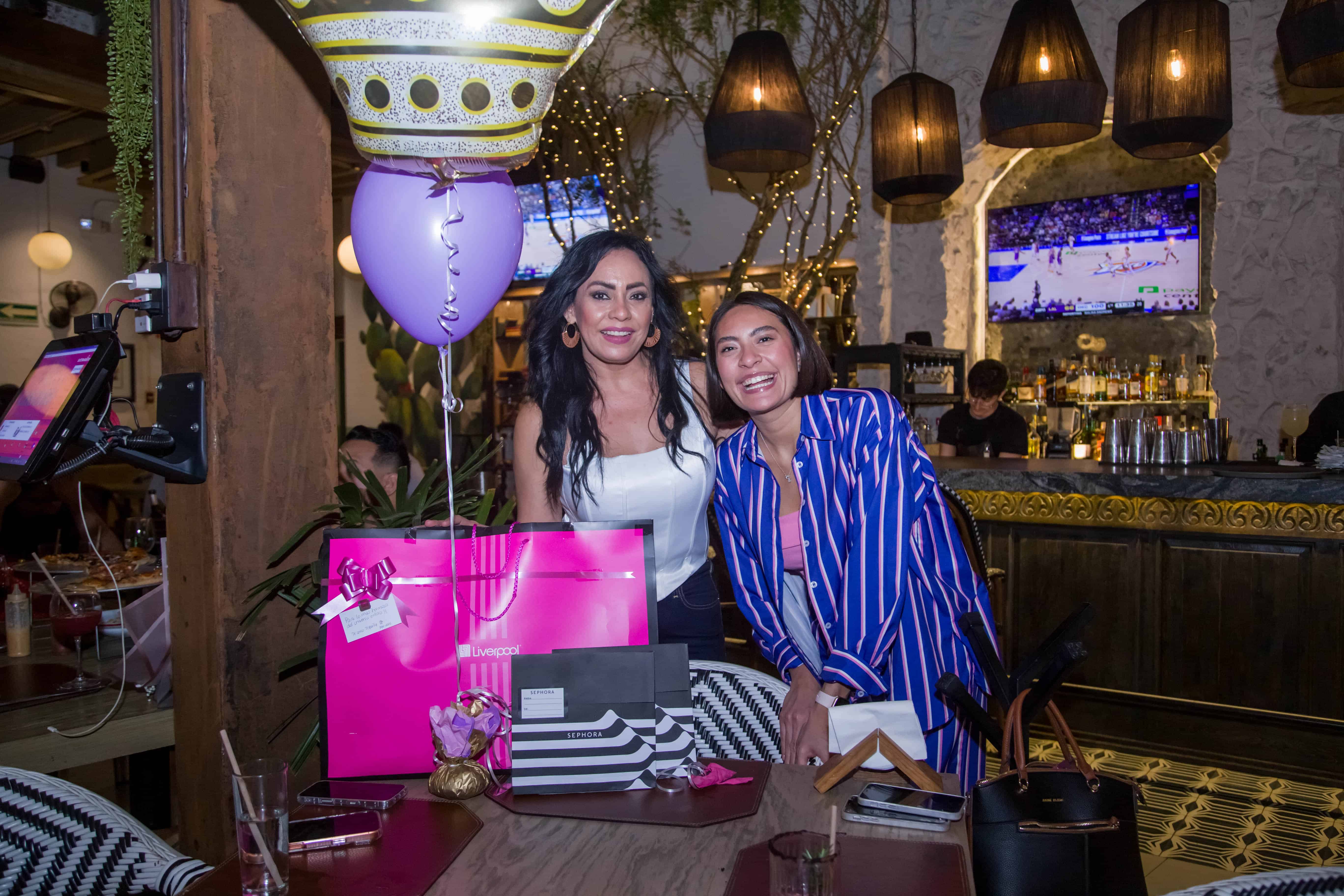 Actos de amor y felicidad para los festejos en Casona Obregón 55