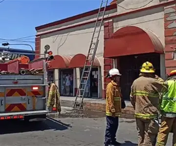 Moviliza a cuerpos de emergencia fuga de gas en Mercado Municipal de Guaymas