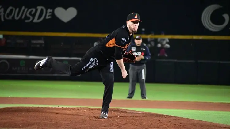 Wilmer Ríos llegó a la mayor cifra de victorias en la loma hasta el momento. (Foto: Cortesía)