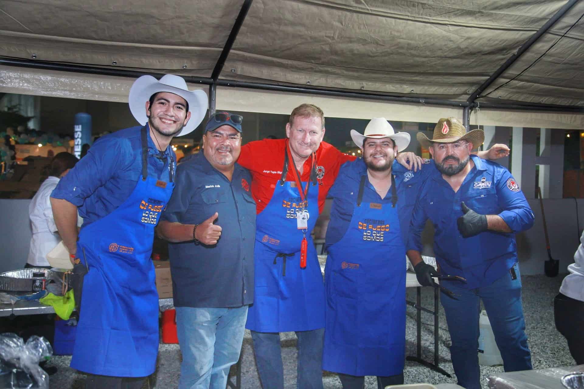 Cocineros de fuego reúne sabores y corazones
