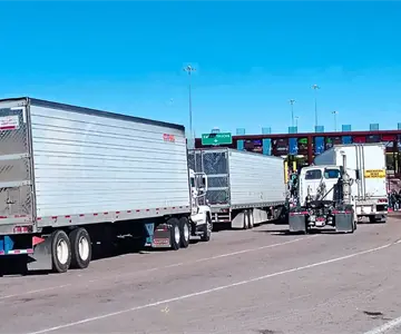 Productores y transportistas levantan bloqueos tras acuerdos con Segob