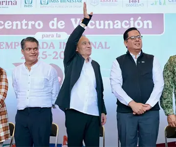 Gobernador Durazo arranca Macrocentro de Vacunación