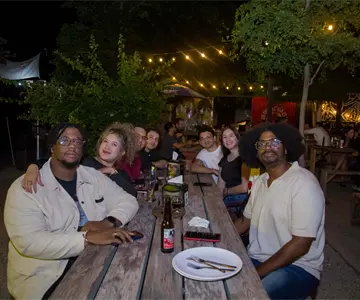 Una Noche de amigos y diversión en Mercado H69