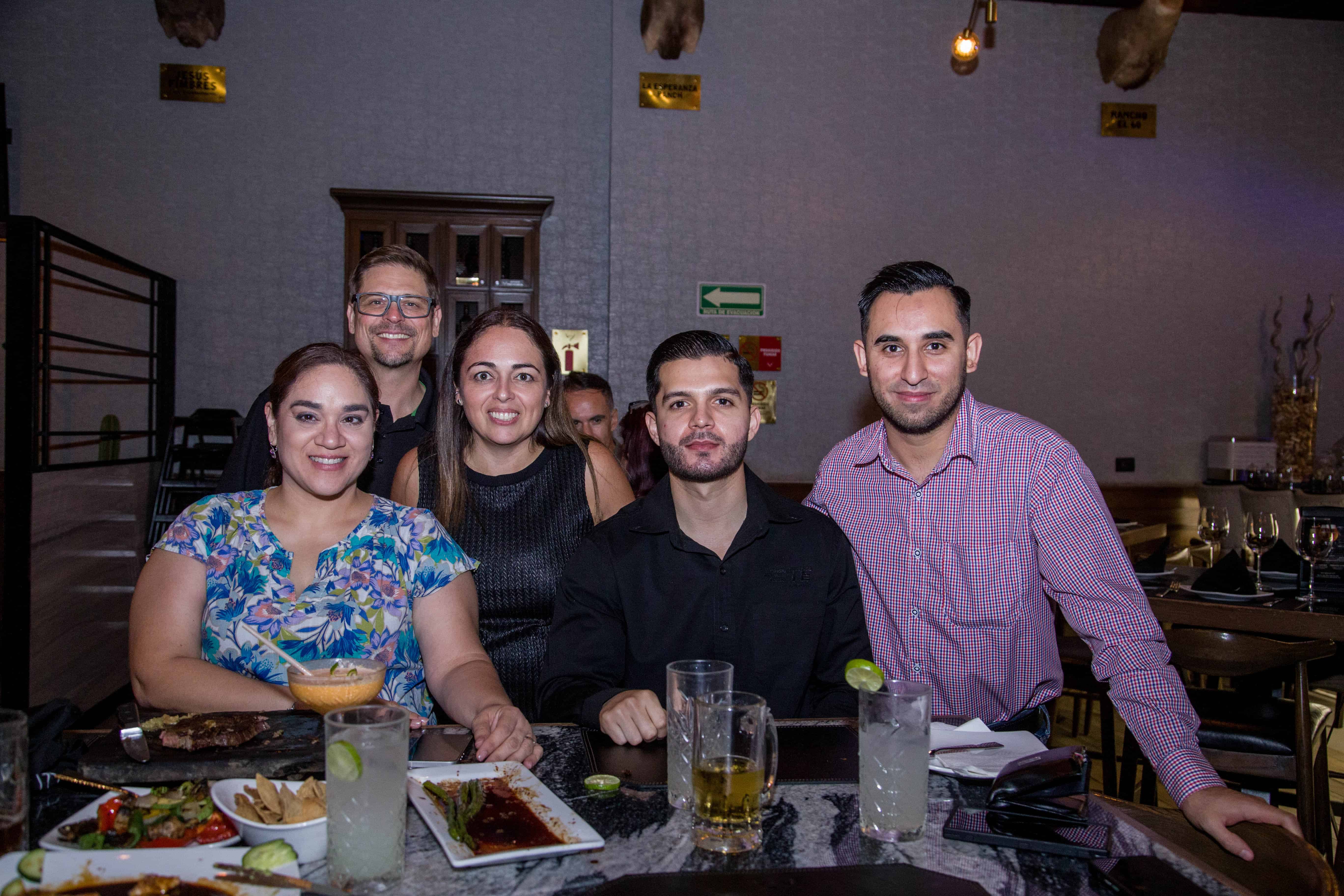 En Mochomos Fusión Sonorense, las reuniones son más divertidas