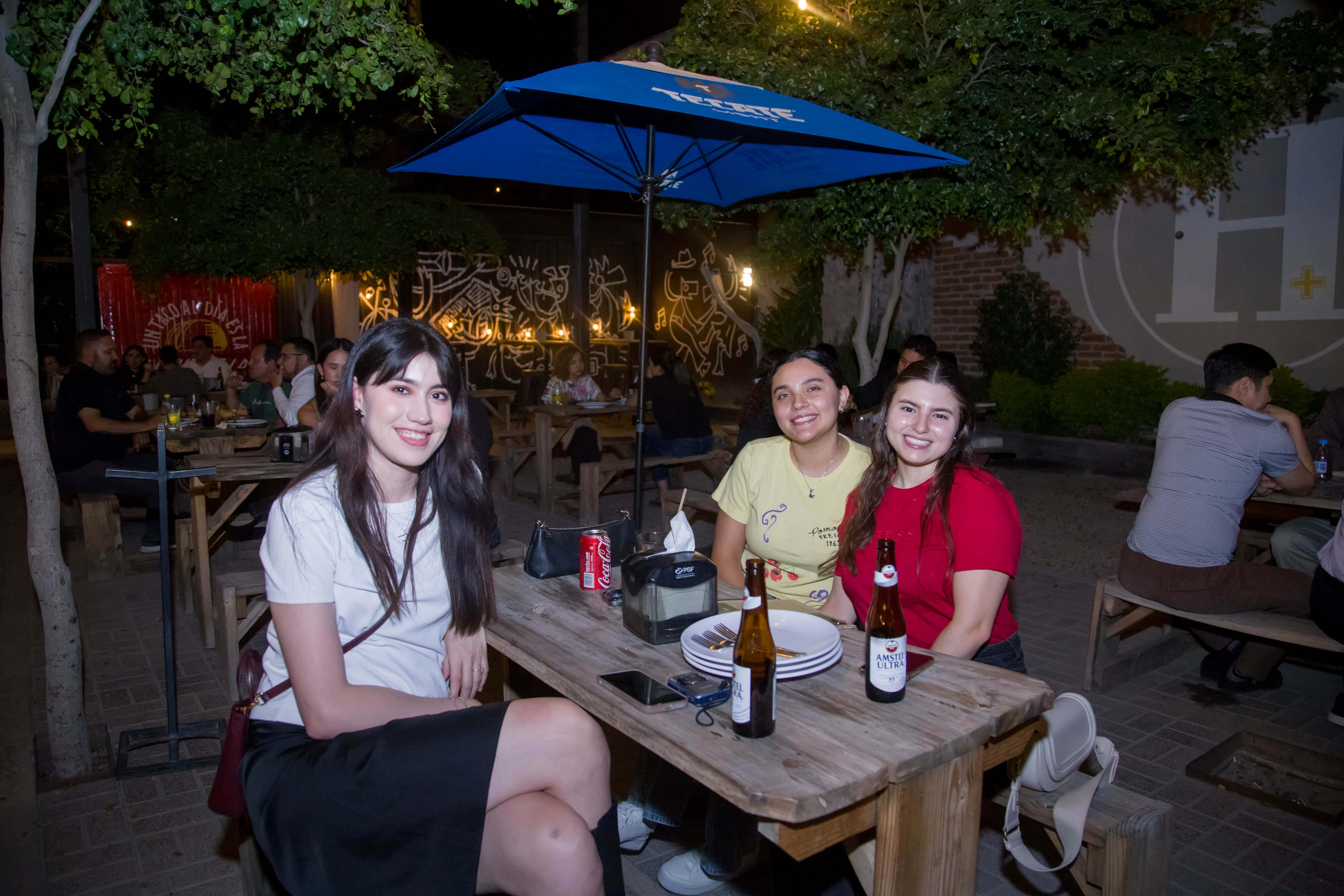 Una Noche de amigos y diversión en Mercado H69