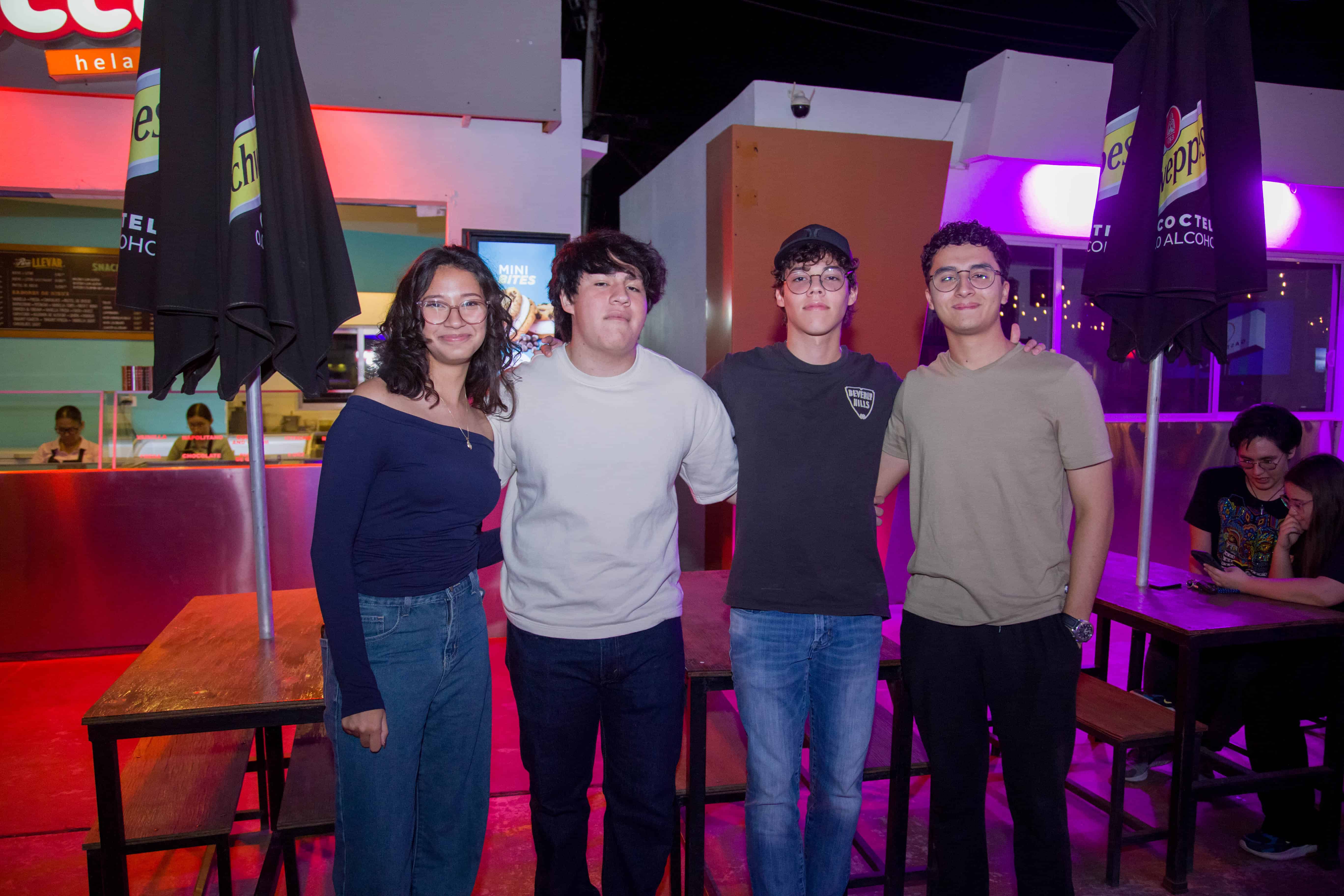 Después de un día largo, gozan de su compañía en Gastropark