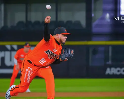 Samayoa brilla y Naranjeros inicia serie con paliza de 9-0 a Cañeros