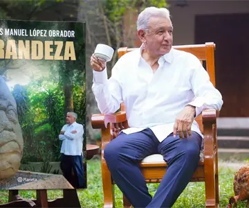 Reaparece AMLO con su nuevo libro Grandeza, sobre los pueblos originarios