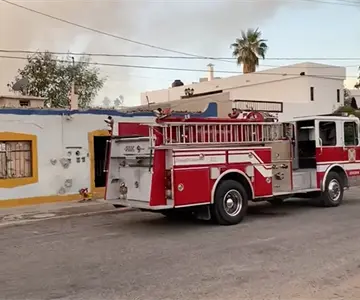 Incendio en colonia San Benito moviliza a bomberos