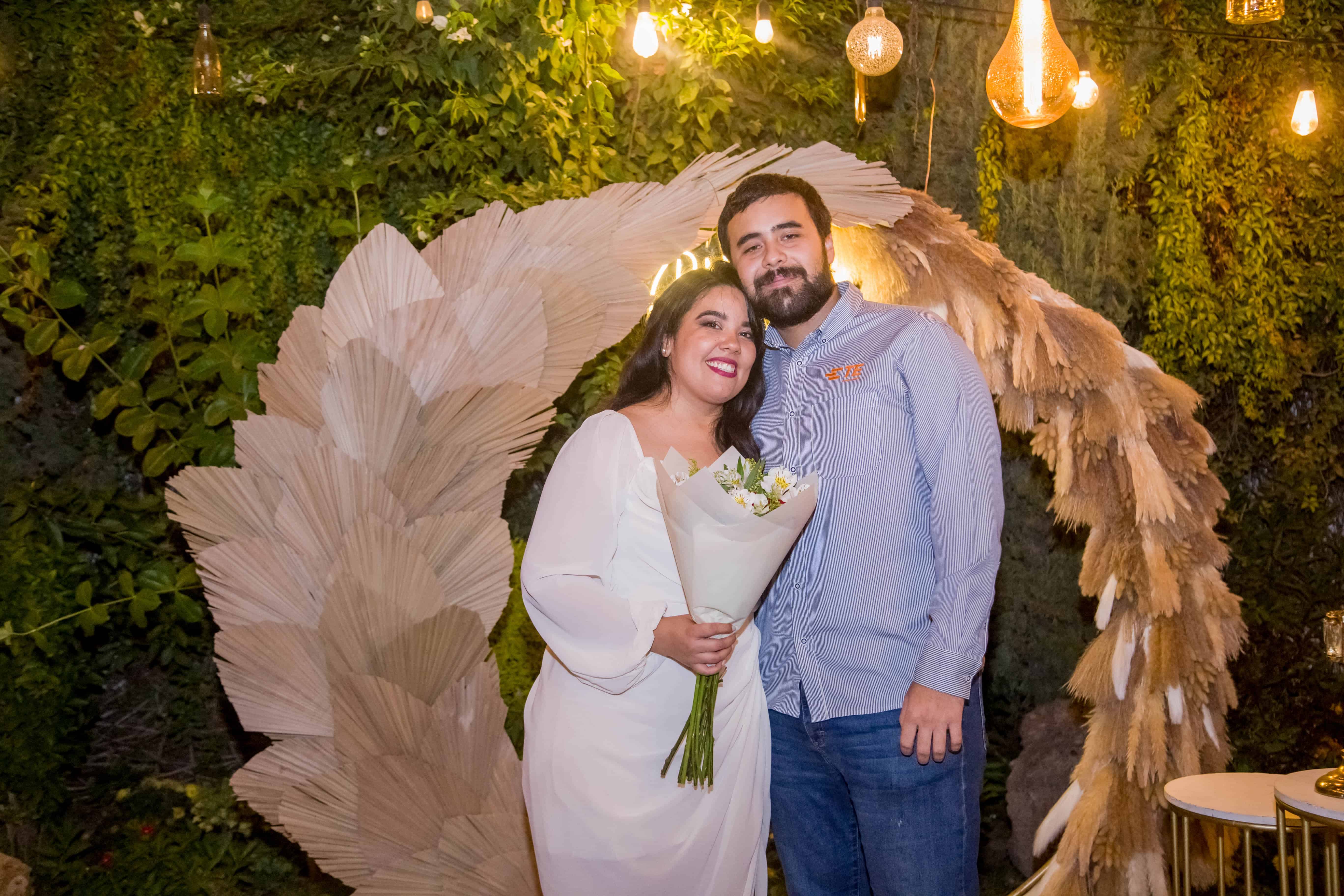 Celebran con entusiasmo a la futura esposa