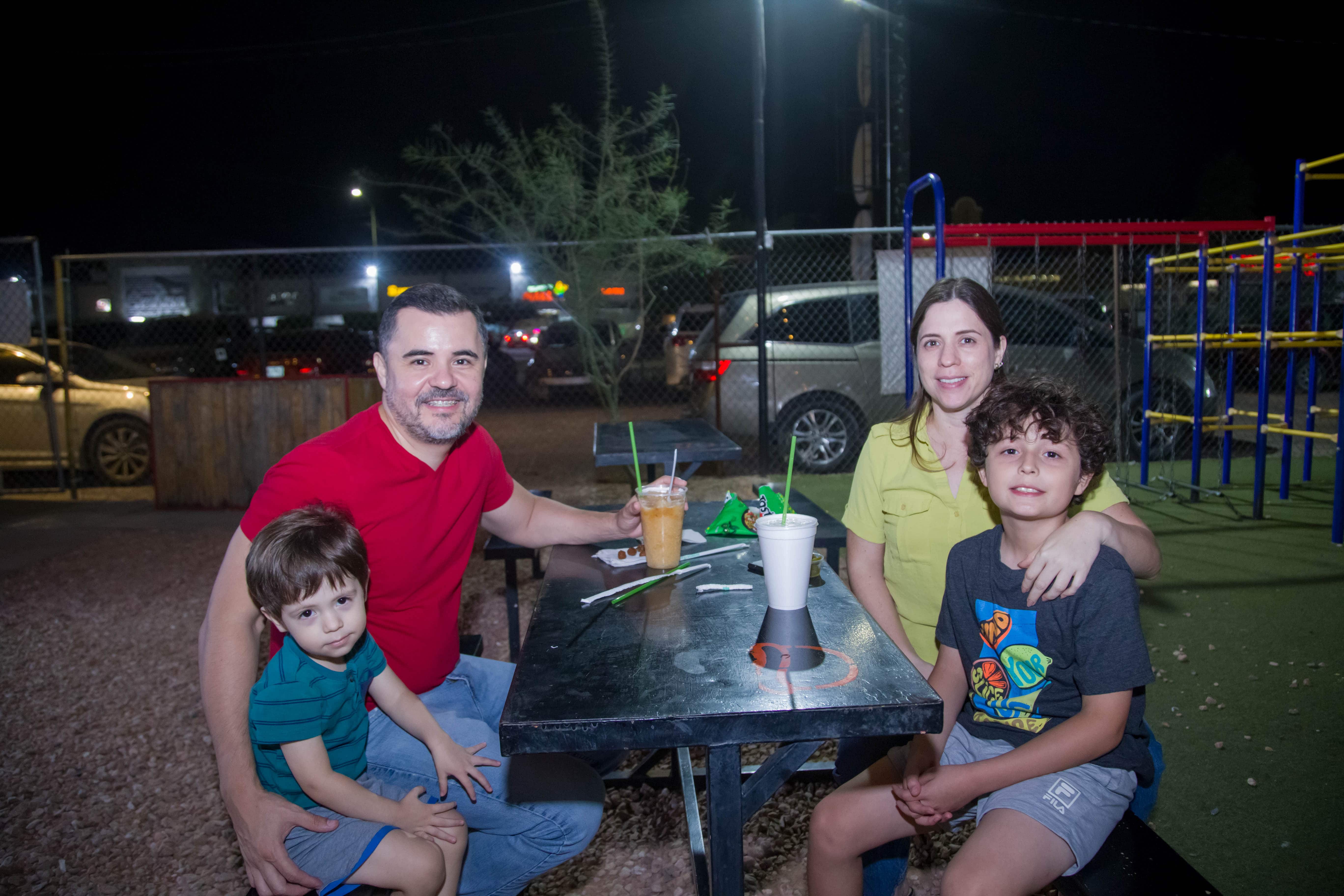 Una noche de juegos y diversión en Fairplay Club