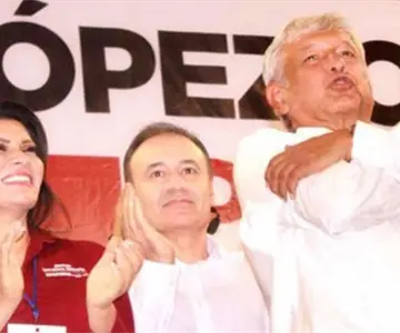 Celebra Valles anuncio de libro de López Obrador