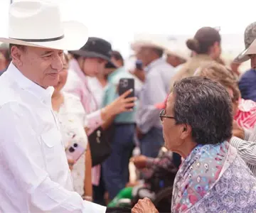 Durazo anuncia 4 mil mdp para obras en 72 municipios de Sonora