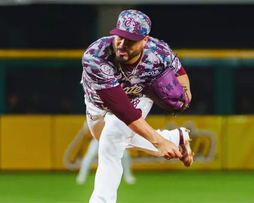 Culiacán domina y blanquea 4-0 a Hermosillo en el Clásico de la LMP