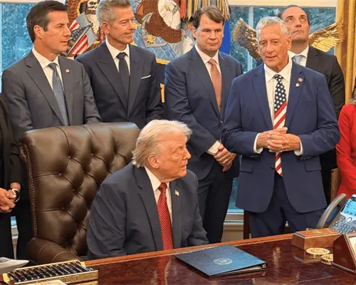 Trump sugiere dejar vencer el T-MEC y renegociarlo