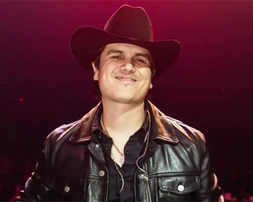 Régulo Caro apuesta por vivir el presente con Carpe Diem