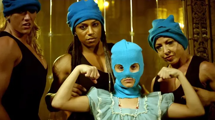 Le cantan las Pussy Riot a Donald Trump