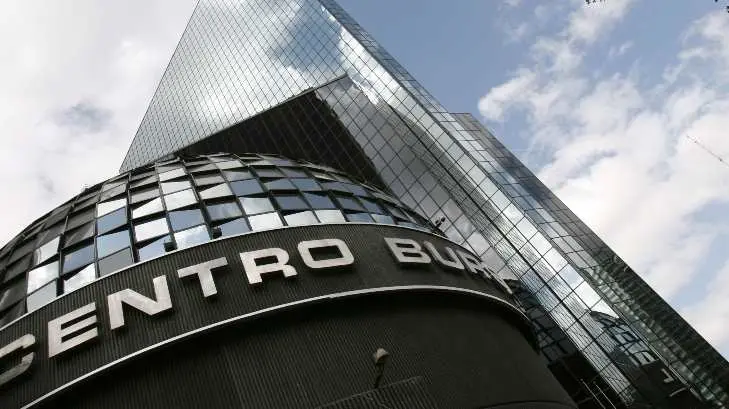 Bolsa Mexicana baja ante incertidumbre por negociaciones entre EU y China