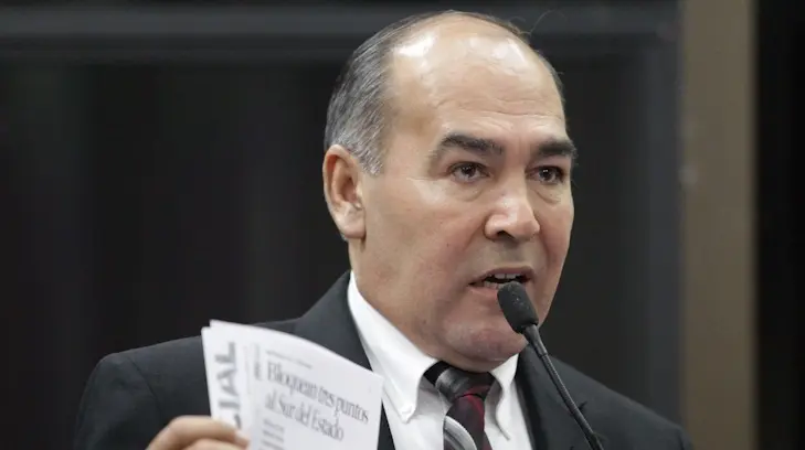 Padrés enloqueció en el poder:  Carlos Navarro