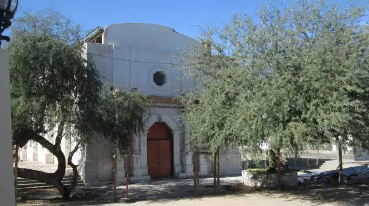 Reconstrucción del templo de San Antonio de Padua termina este año