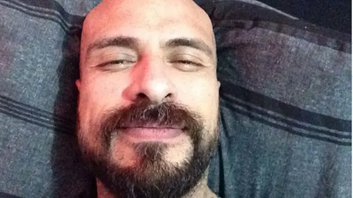 Babo, vocalista de Cártel de Santa, sufre accidente y pospone conciertos