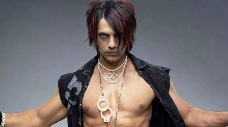 Criss Angel es hospitalizado tras falla en truco de magia