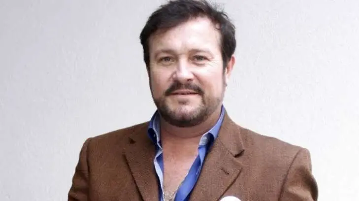 Trato de no escuchar tantas noticias: Arturo Peniche
