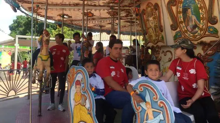 Fundación Soñar Despierto AC festejó a niños en el Parque Infantil